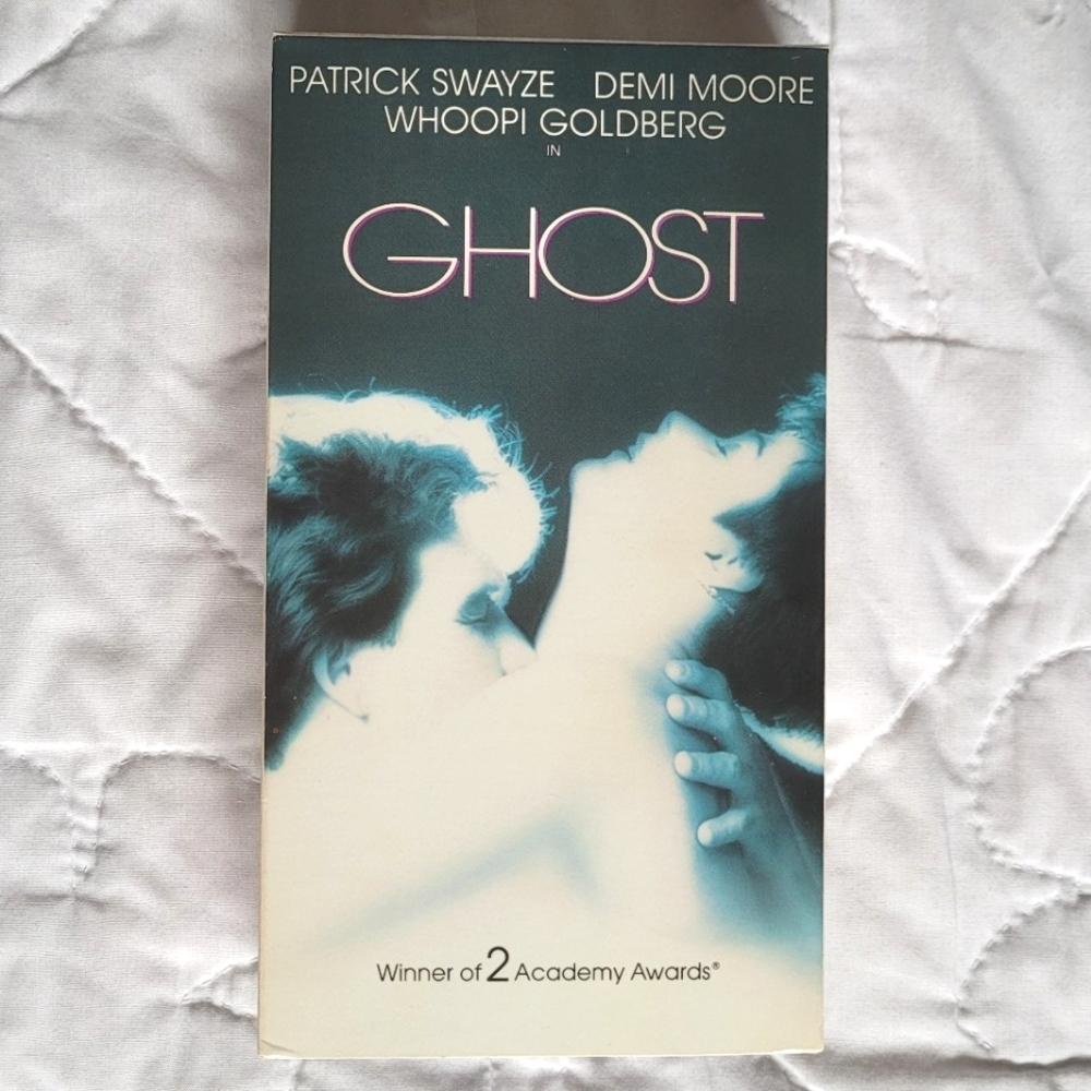 2/$15 🌼 Ghost VHS